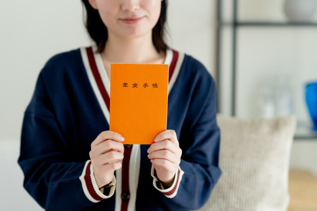 年収460万円の平均的サラリーマンが迎える厳しい老後生活とは？