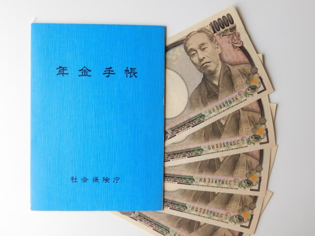 「年金だけでは暮らせない」月3.8万円の赤字に陥る老後破綻予備軍の実情