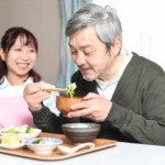 62歳男性 削れない介護費用で金融資産5500万円でも消えない老後不安