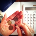 【永久保存版】あなたを老後破産・老後破綻に陥れるお金のヤバい罠7選