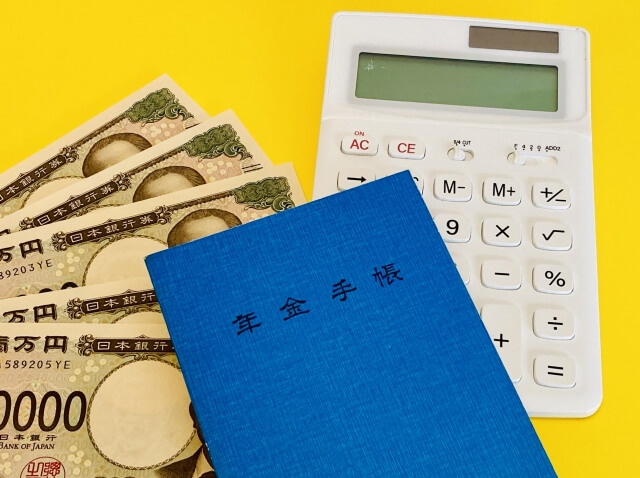 60代の貯蓄「中央値1100万円」でも赤字が続くカツカツ老後の資金計算