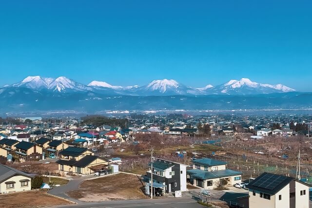 貯金2000万円の60代夫婦が地方移住の半年後に後悔した2つの想定外