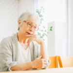 狙われる高齢者。年金暮らしの母が契約していた月7万円のサブスク