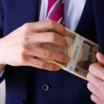 高齢者が放置すると危険すぎる老後資金が奪われる5つの落とし穴