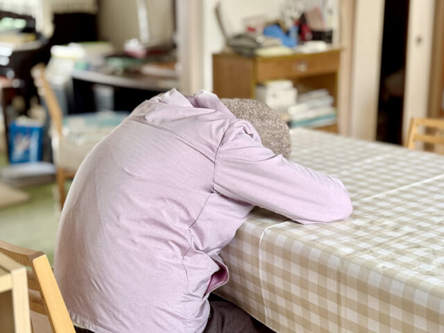 「なんとかなるさ」の末路。預金500万円・73歳女性の悲惨な老後